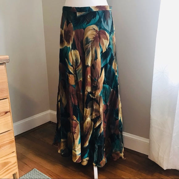 Jones New York Dresses & Skirts - Jones New York Silk Skirt